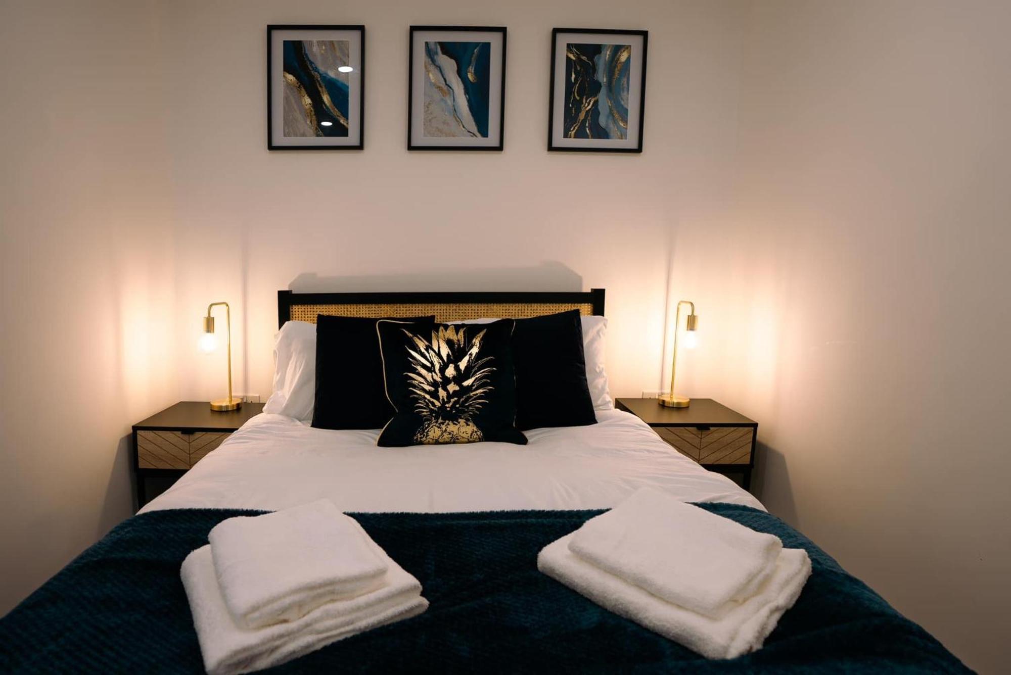 Modern City Centre Apartment Exeter Exterior photo