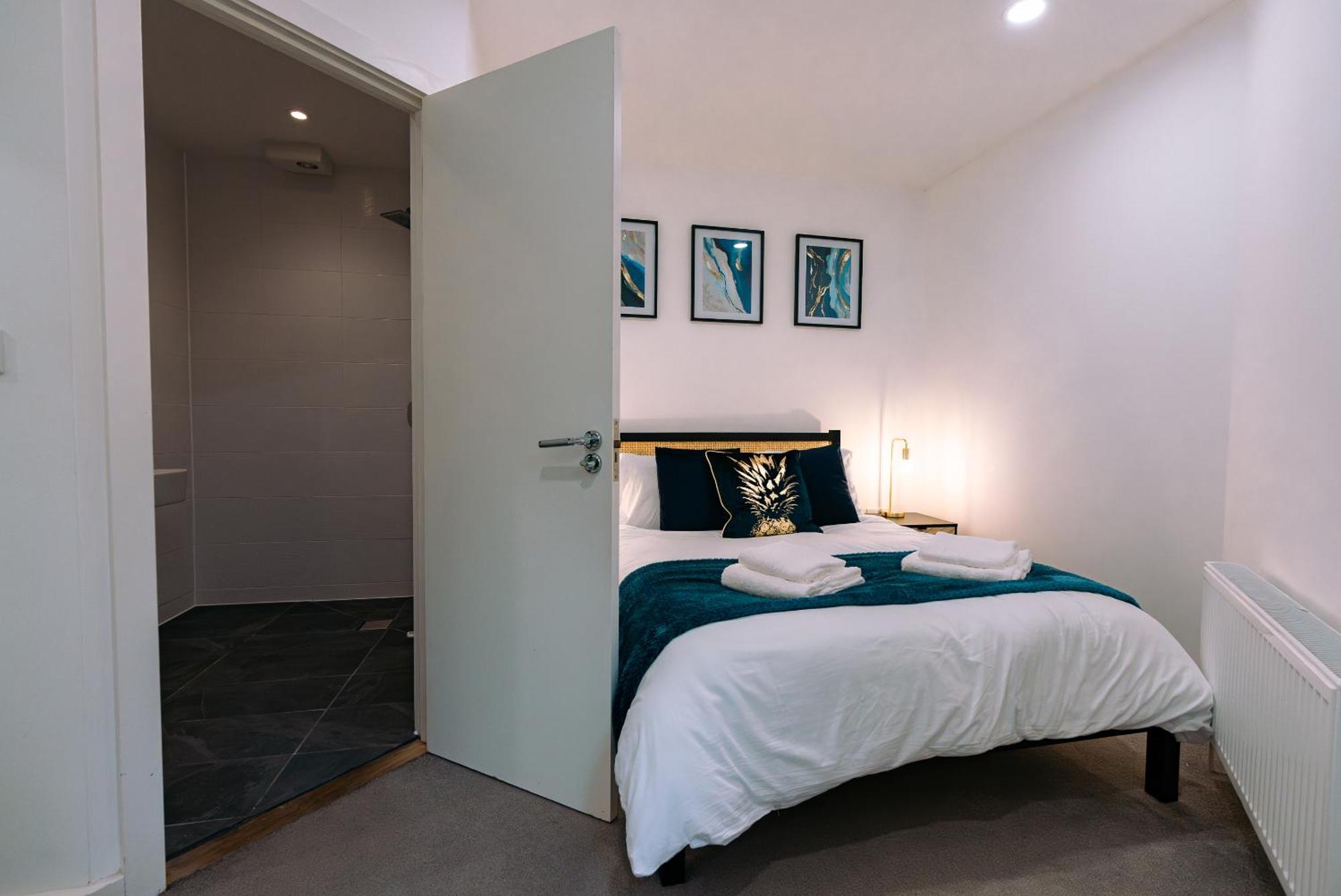 Modern City Centre Apartment Exeter Exterior photo